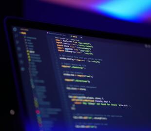 Séparation des frontends dans un projet Laravel